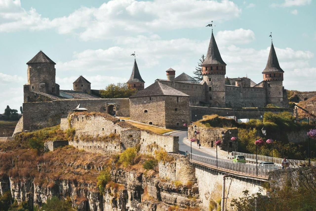 Nazar Stodolya Hotel Kamianets-Podilskyi Exterior photo